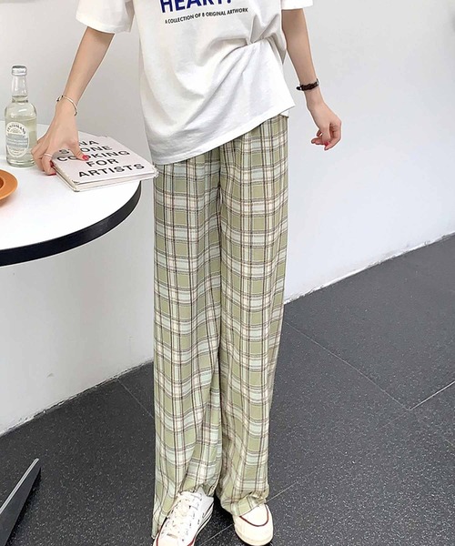 NANEA(ナネア)の「チェック柄シアーイージーパンツ(その他パンツ・レディース・グリーン/ブラウン/イエロー/サックスブルー/ライトグリーン/ブラック・フリー)」の4枚目の写真