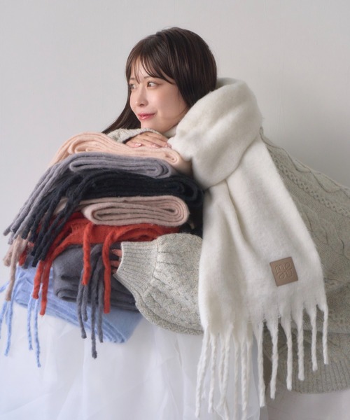 mellowneon（メロウネオン）の「ボリュームカラーマフラー（マフラー・レディース・ホワイト/ピンク/グレー/アイボリー/カーキ/ブラック/レッド/チャコールグレー/ベージュ/ライトブルー/ベビーピンク/ラベンダー/ボルドー/ダークブラウン・FREE）」の22枚目の写真