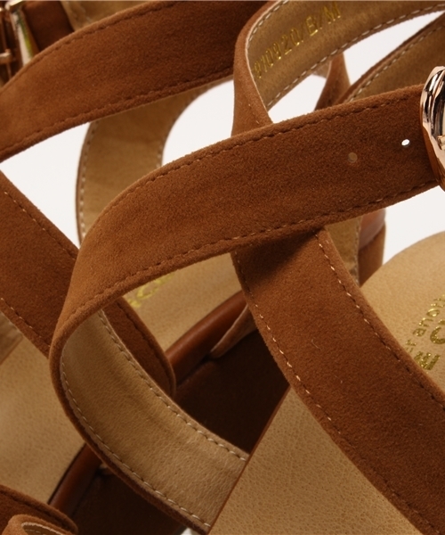 one after another NICE CLAUP(ワンアフターアナザーナイスクラップ)の「【ナイスクラップ】スウェードクロスサンダル(サンダル・レディース・レッド/ネイビー/キャメル・SMALL/MEDIUM/LARGE)」の6枚目の写真