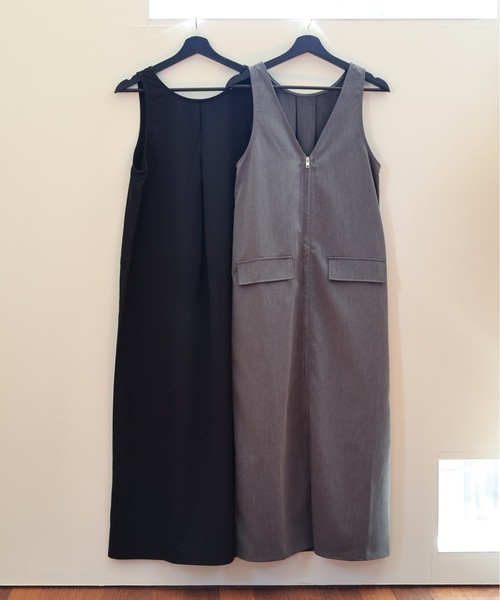 ULEULA(ウルア)の「ZIPロングワンピース/前後2WAY(ワンピース・レディース・チャコールグレー/ブラック・FREE)」の10枚目の写真