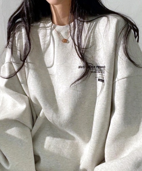 SHEENA(シーナ)の「Motivationロゴオーバーサイズトレーナー(スウェット・レディース・ブラック/チャコールグレー/ライトグレー/グレー・M)」の17枚目の写真