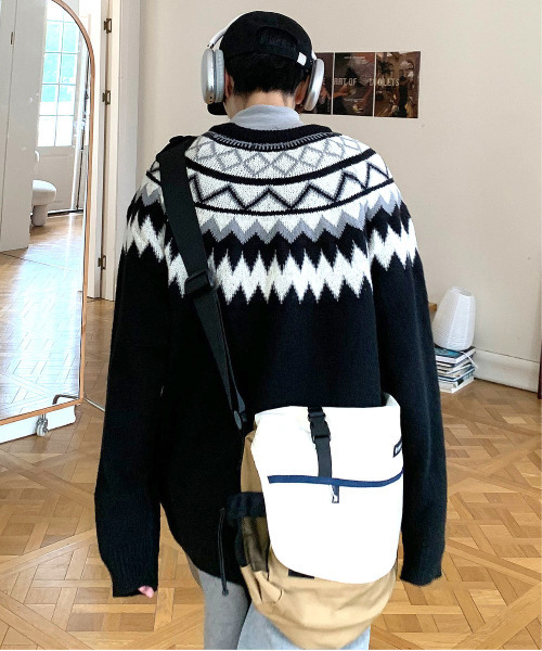neos(ネオス)の「【neos -addictive design-】ルーズシルエット 球心 ネイティブ 総柄 クルーネック プルオーバー ニット セーター(ニット/セーター・メンズ・ブラウン/ホワイト/グレー/ブラック・X-LARGE/LARGE/MEDIUM)」の9枚目の写真