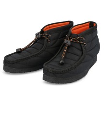 Clarks（クラークス）の「CLARKS/クラークス/WALLABEE BOOT BLACK QUILTED（ブーツ・メンズ）」
