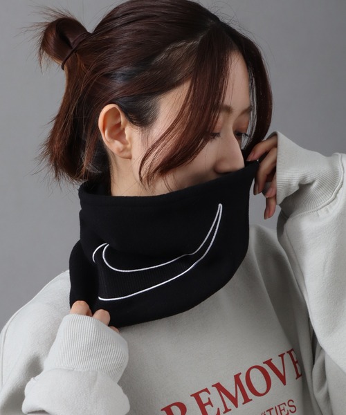 NIKE(ナイキ)の「【NIKE/ナイキ 】フリース ネックウォーマー2.0(ネックウォーマー/スヌード・メンズ・ブラック/スモークグレー・FREE)」の3枚目の写真