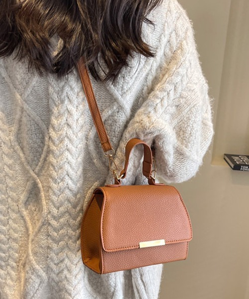 STYLEBLOCK(スタイルブロック)の「レザー調コンパクト2WAYミニショルダーバッグ(ショルダーバッグ・レディース・オフホワイト/ピンク/ブラック/ライトブラウン/ダークブラウン・FREE)」の4枚目の写真
