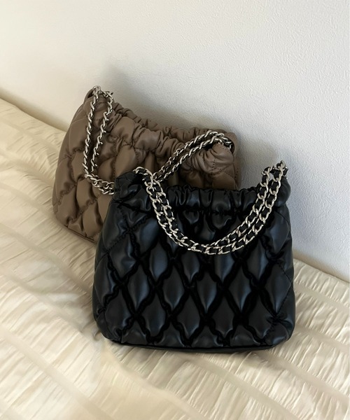 prose verse（プロズヴェール）の「2WAYキルティングミニバッグ（ショルダーバッグ・レディース・グレイッシュベージュ/ブラック/ブラック系その他・ﾌﾘ-）」の6枚目の写真