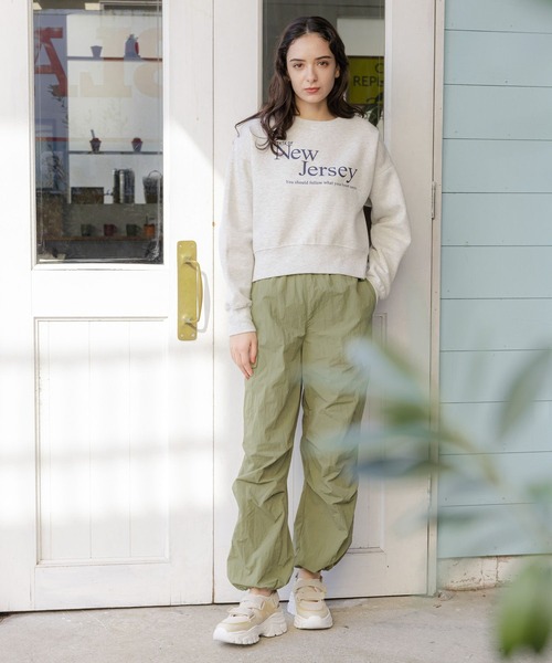 LAKOLE（ラコレ）の「シャカシャカカーゴパンツ / 995389（カーゴパンツ・レディース・ブラック/オフホワイト/オリーブ・SMALL/MEDIUM）」の15枚目の写真