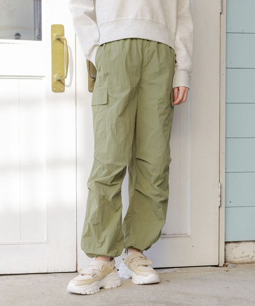 LAKOLE（ラコレ）の「シャカシャカカーゴパンツ / 995389（カーゴパンツ・レディース・ブラック/オフホワイト/オリーブ・SMALL/MEDIUM）」の20枚目の写真