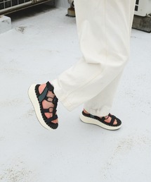 Steve Madden ☆ Linear スタッズ アンクルストラップサンダル LINEAR Black Suede Strappy Footbed Studded Women's Sandal