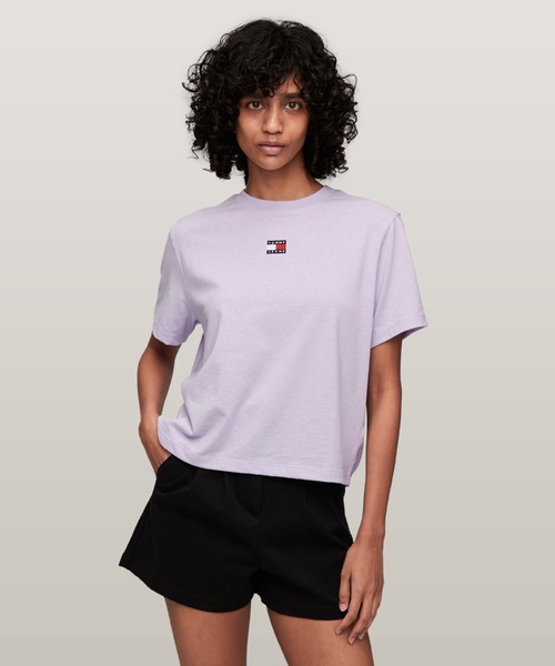 tommy jeans（トミー ジーンズ）の「【オンライン限定】ボクシーロゴTシャツ（Tシャツ/カットソー・レディース・ホワイト/ライトパープル・X-SMALL/SMALL/MEDIUM）」の13枚目の写真