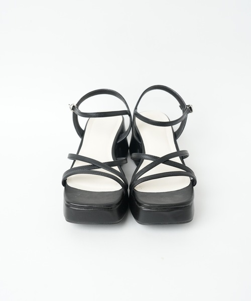 WEGO（ウィゴー）の「WEGO/バルキーヒール細ストラップサンダル（サンダル・レディース・ブラック/インディゴブルー・MEDIUM/LARGE）」の9枚目の写真