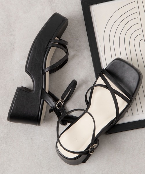 WEGO（ウィゴー）の「WEGO/バルキーヒール細ストラップサンダル（サンダル・レディース・ブラック/インディゴブルー・MEDIUM/LARGE）」の4枚目の写真