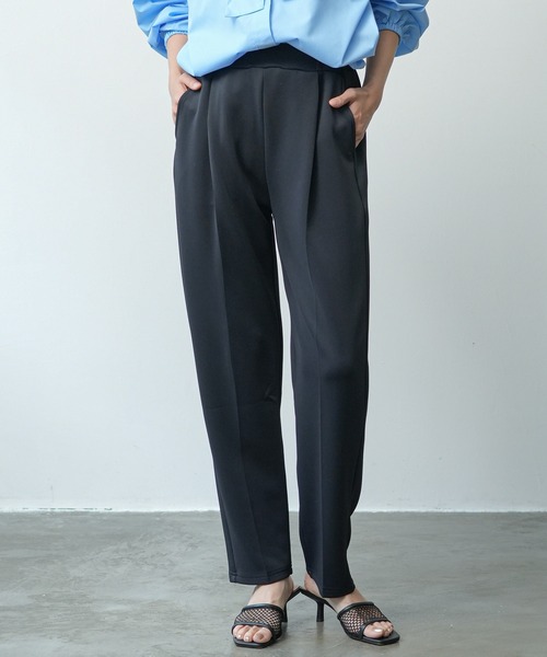 mili an deni(ミリアンデニ)の「TPUテーパードパンツ(スラックス・レディース・ブラック/ピンク/ネイビー/アイボリー・M/L)」の2枚目の写真