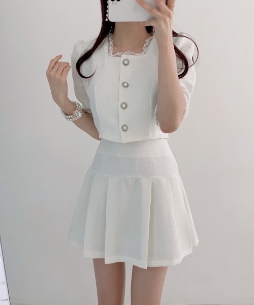 FREE STYLISTS(フリー スタイリスト)の「YUGA_YGMC パールボタン サマーツイード クロップドジャケット(ノーカラージャケット・レディース・ライトグリーン/ライトブルー/ホワイト・FREE)」の5枚目の写真