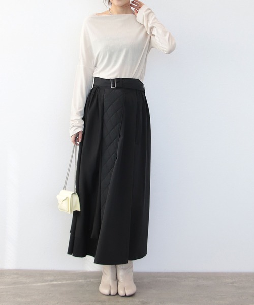 TITE IN THE STORE(ティテ インザ ストア)の「【AGAWD/アガウド】オフショルダーリブプルオーバー(Tシャツ/カットソー・レディース・オフホワイト/ブラック・38)」の4枚目の写真