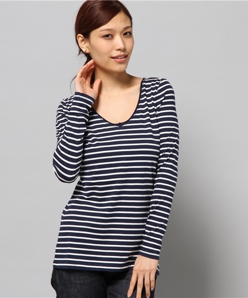 AZUL by moussy（アズールバイマウジー）の「40/-タンブラー天竺カットオフV/N長袖PO（Tシャツ/カットソー・レディース・ブラック系その他/ホワイト系その他/ブラック/トップグレー/カーキ系/オフホワイト/ダークネイビー・MEDIUM/X-SMALL/LARGE/SMALL/X-LARGE）」の7枚目の写真