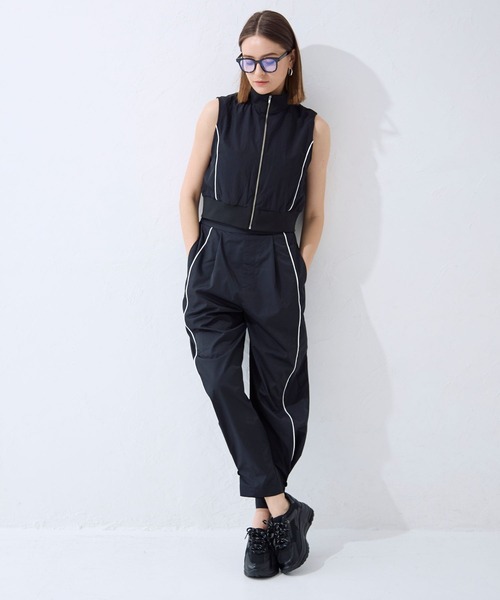 FOREVER 21（フォーエバー トゥエンティーワン）の「【2024SS】トラックベスト（ベスト・レディース・オフホワイト/ブラック・FREE）」の4枚目の写真