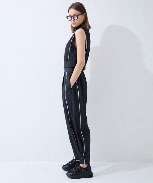 FOREVER 21（フォーエバー トゥエンティーワン）の「【2024SS】トラックベスト（ベスト・レディース・オフホワイト/ブラック・FREE）」の5枚目の写真