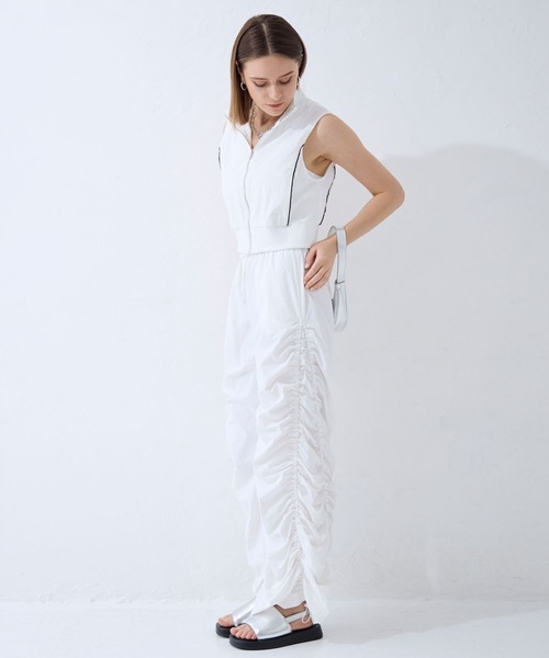 FOREVER 21（フォーエバー トゥエンティーワン）の「【2024SS】トラックベスト（ベスト・レディース・オフホワイト/ブラック・FREE）」の15枚目の写真