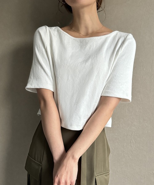 junoah(ジュノア)の「前後2wayリブチビTシャツ(Tシャツ/カットソー・レディース・ホワイト/ブラック/アイボリー・MEDIUM/LARGE/X-LARGE)」の4枚目の写真