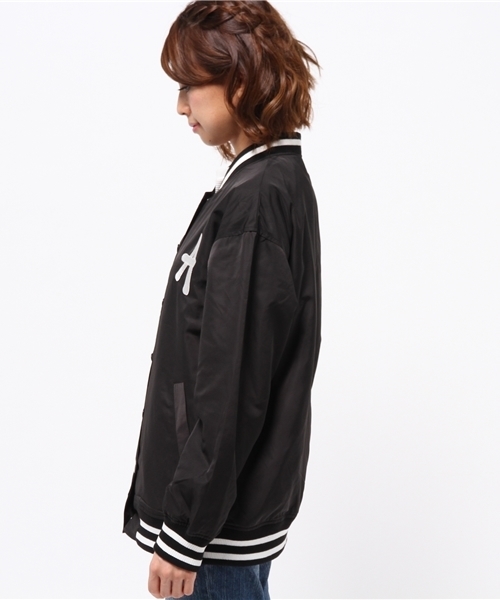 WEGO（ウィゴー）の「WEGO/イニシャルスタジャン（スタジャン・レディース・ネイビー/ブラック・FREE）」の10枚目の写真