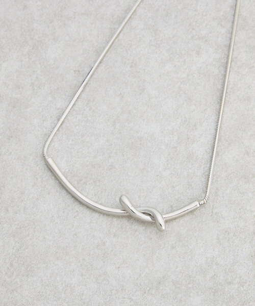 BEARDSLEY（ビアズリー）の「ネジレネックレス（ネックレス・レディース・シルバー・FREE）」の11枚目の写真