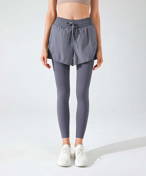 OSYAREVO（オシャレボ）の「水着 レディース 体型カバー ラッシュガード フィットネス 水陸両用 水陸両用 一体型 体型カバー レギンス レディース（ラッシュガード・レディース・ピンク/ブラック/グレー・SMALL/MEDIUM/LARGE/X-LARGE）」の9枚目の写真