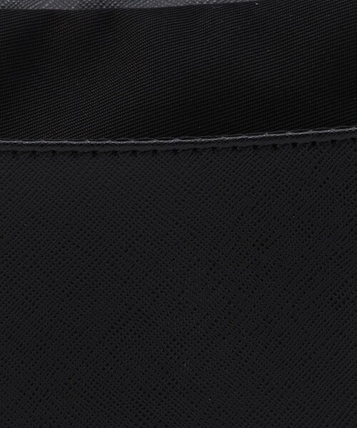 COMME CA ISM（コムサイズム）の「サフィアーノ 型押し ワンショルダーバッグ（ショルダーバッグ・メンズ・チャコール/ブラック・FREE）」の13枚目の写真