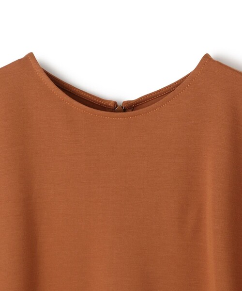 UNFILO(アンフィーロ)の「BEAUTY FORM タックスリーブTシャツ(Tシャツ/カットソー・レディース・ベージュ系2/ホワイト系/ブラウン系/ブラック系/グレー系・MEDIUM/LARGE/SMALL)」の17枚目の写真