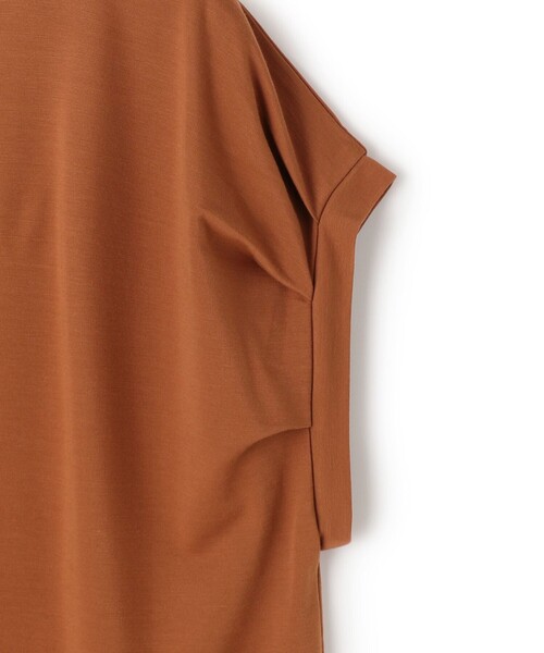 UNFILO(アンフィーロ)の「BEAUTY FORM タックスリーブTシャツ(Tシャツ/カットソー・レディース・ベージュ系2/ホワイト系/ブラウン系/ブラック系/グレー系・MEDIUM/LARGE/SMALL)」の18枚目の写真