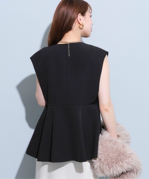 Mystrada（マイストラーダ）の「アシメデザインバックフレアジレ（ベスト・レディース・ブラック・36/38）」の11枚目の写真