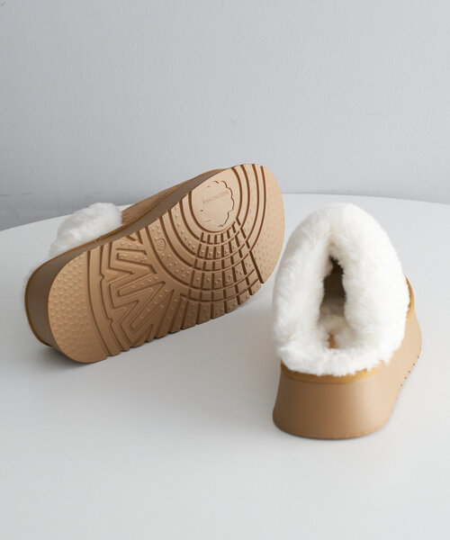 DISCOAT（ディスコート）の「【秋冬の足元はコレで決まり♪】フェイクムートンサボ《WEB限定カラーあり》（ブーツ・レディース・グレー/キャメル/ブラック・LARGE/MEDIUM）」の9枚目の写真