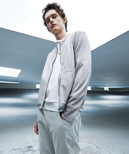 ABAHOUSE GRAY(アバハウスグレイ)の「【MASCHILE】チェック リンクス ニット ライダース(ブルゾン・メンズ・グレイッシュベージュ/ネイビー/ブラック・50/48/46)」の4枚目の写真