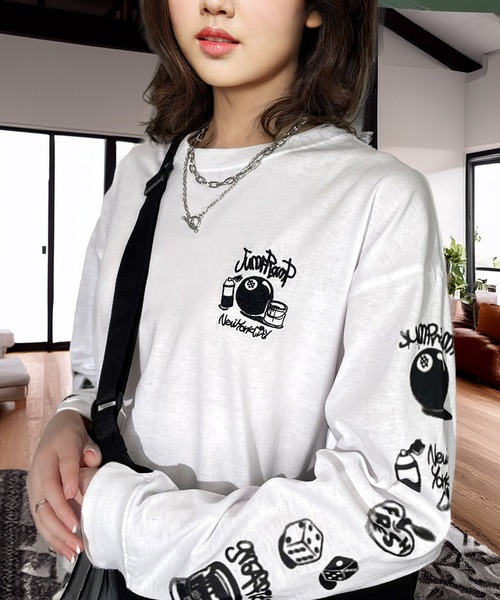 Candlestick(キャンドルスティック)の「レトロポップ WALKING DONUT 8ボール ゴースト グラフィック オーバーサイズ ロンT ロンティ 韓国(Tシャツ/カットソー・レディース・ブラック系2/グレー/ブルー/ホワイト系/ブラック/ホワイト/ラベンダー/ブラック系/スミクロ/ホワイト系1/ホワイト系2/ブラック系5/ダークブラウン系/ネイビー系/ホワイト系3/ブラック系3/ダークブラウン系1/ブラック系4/オリーブ/ブラック系6/ブラック系7/ホワイト系その他・M/L/LL)」の6枚目の写真
