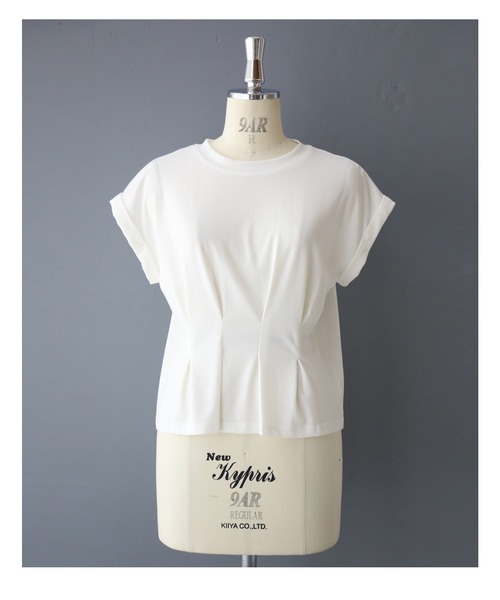 くびれラインタックのTシャツトップス（Tシャツ/カットソー