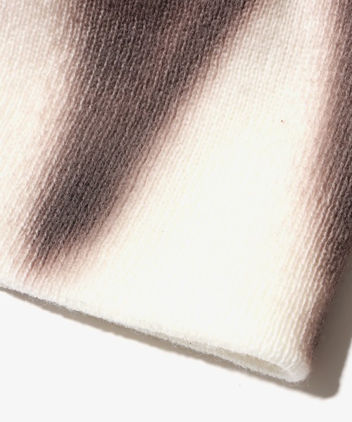 atmos pink(アトモスピンク)の「atmos pink Diamond Pattern Beanie / アトモス ピンク ダイヤモンド パターン ビーニー(ニットキャップ/ビーニー・レディース・ブラック/アイボリー・FREE)」の4枚目の写真