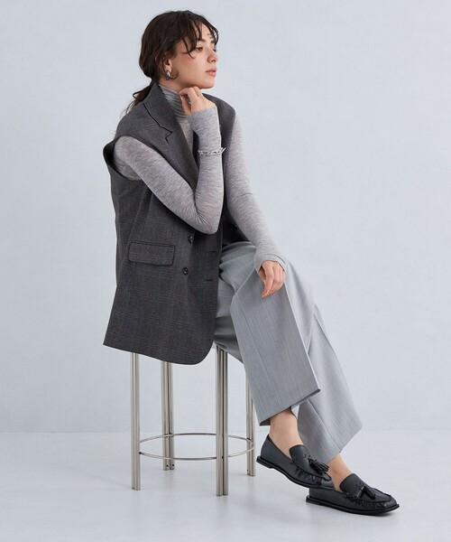 green label relaxing（グリーンレーベルリラクシング）の「スクエアタッセル フラットローファー / フラットシューズ -撥水-（ローファー・レディース・ダークブラウン/その他1/ブラック・23.5cm/23cm/24.5cm/24cm/25cm/22.5cm）」の6枚目の写真