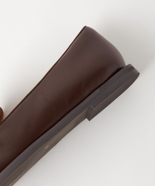 green label relaxing（グリーンレーベルリラクシング）の「スクエアタッセル フラットローファー / フラットシューズ -撥水-（ローファー・レディース・ダークブラウン/その他1/ブラック・23.5cm/23cm/24.5cm/24cm/25cm/22.5cm）」の19枚目の写真