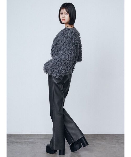 EMODA（エモダ）の「バルキーフリンジクロップニット（ニット/セーター・レディース・グレー/ブラック/アイボリー・FREE）」の10枚目の写真