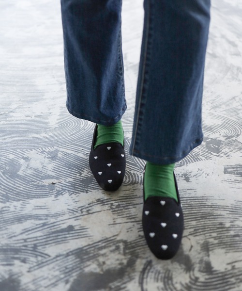 SESTO（セスト）の「ハート刺繍ローファーパンプス（ローファー・レディース・ブラック/ブラック系その他/グレー/アイボリー・22.5cm/23.0cm/23.5cm/24.0cm/24.5cm/25.0cm）」の14枚目の写真