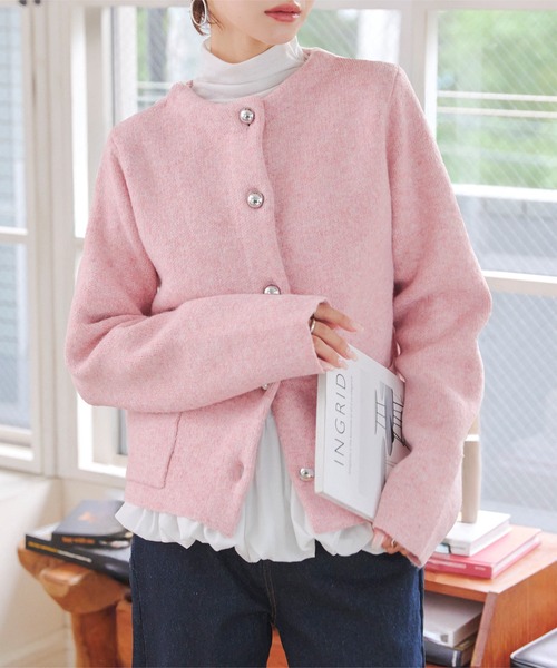 ダブルボタンもっちもちニットジャケット（ノーカラージャケット