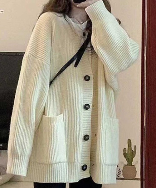 SPIGA（スピーガ）の「オーバーサイズポケ付リブニットカーディガン（カーディガン/ボレロ・レディース・ブラウン/グリーン/キャメル/レッド/ブラック/オフホワイト/グレー・FREE）」の2枚目の写真