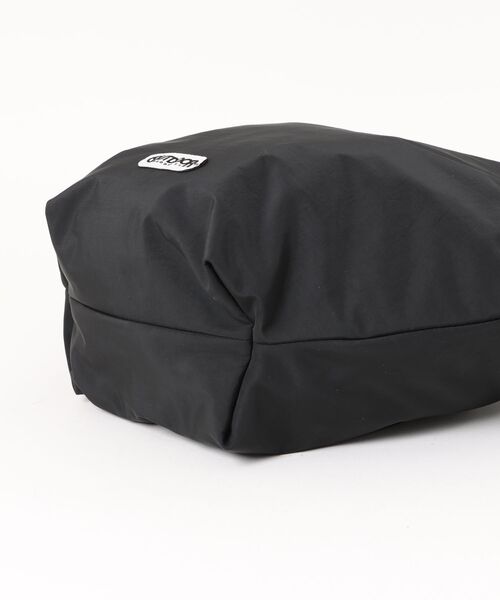 OUTDOOR PRODUCTS（アウトドアプロダクツ）の「【OUTDOOR PRODUCTS】リボンハンドルバッグ（ショルダーバッグ・メンズ・ブラック/アイボリー/ベージュ・FREE）」の5枚目の写真