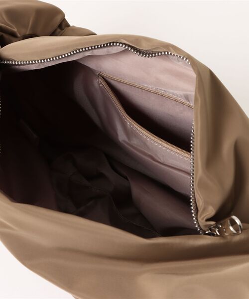 OUTDOOR PRODUCTS（アウトドアプロダクツ）の「【OUTDOOR PRODUCTS】リボンハンドルバッグ（ショルダーバッグ・メンズ・ブラック/アイボリー/ベージュ・FREE）」の9枚目の写真