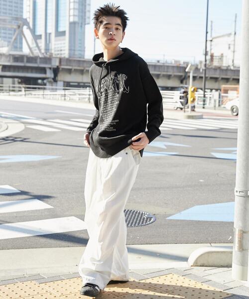 WEGO（ウィゴー）の「WEGO/グラフィックプリントニットパーカー（ニット/セーター・メンズ・ホワイト/ブラック・MEDIUM/LARGE）」の14枚目の写真