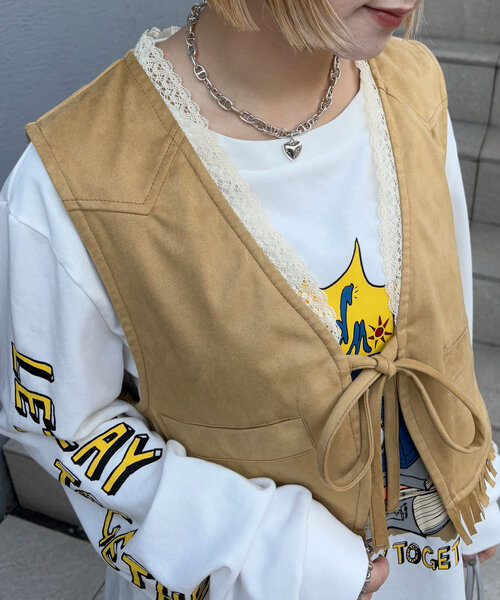 CIAOPANIC（チャオパニック）の「ウエスタンレーススウェードベスト（ベスト・レディース・ベージュ/ボルドー/ブラウン・ONE SIZE）」の5枚目の写真