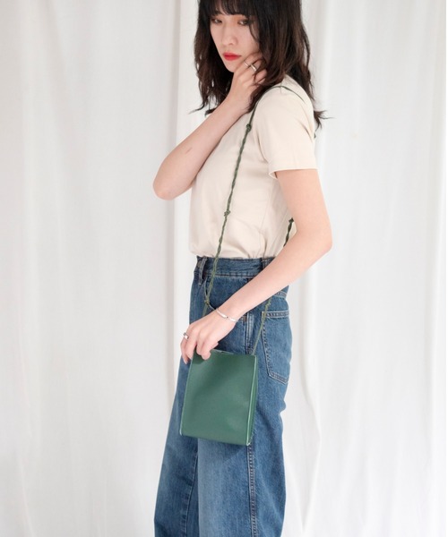 ciite'（シーテ）の「【select brand：yuue'】編み込みスクエアミニショルダーバッグ / タングルストリング スクエアミニショルダーバッグ（ショルダーバッグ・レディース・グリーン・FREE）」の3枚目の写真