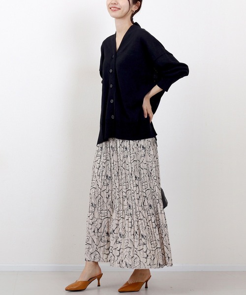 Aletta vita（アレッタビータ）の「UV加工リネンライクVネックカーディガン（カーディガン/ボレロ・レディース・オフホワイト/ブラック/ライトグレー/ライム・FREE）」の15枚目の写真