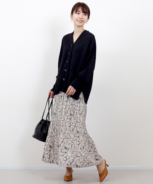 Aletta vita（アレッタビータ）の「UV加工リネンライクVネックカーディガン（カーディガン/ボレロ・レディース・オフホワイト/ブラック/ライトグレー/ライム・FREE）」の20枚目の写真