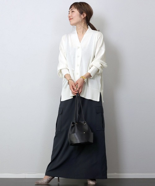 Aletta vita（アレッタビータ）の「UV加工リネンライクVネックカーディガン（カーディガン/ボレロ・レディース・オフホワイト/ブラック/ライトグレー/ライム・FREE）」の13枚目の写真